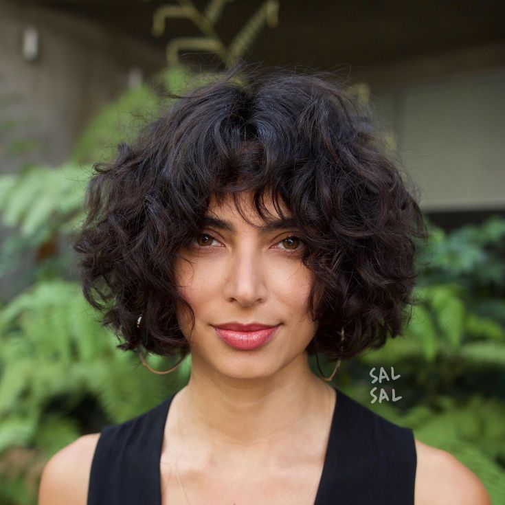 (+135 photos) Bob Kare sur cheveux bouclés