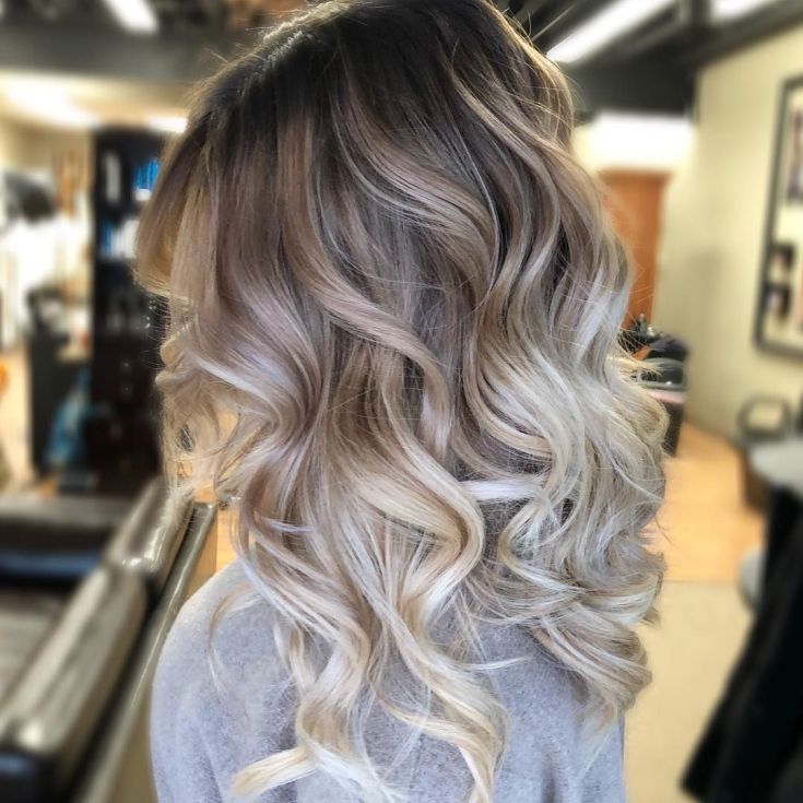 Shatush sur cheveux cendrés