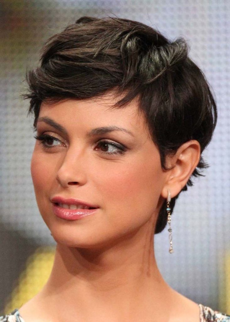 (+195 photos) Coupe de cheveux Pixie pour les brunes