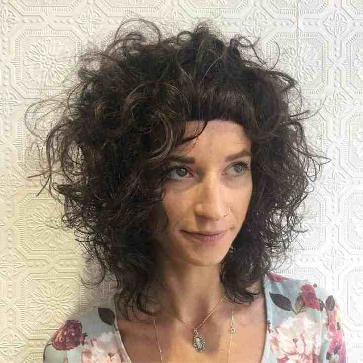 (+135 photos) Bob Kare sur cheveux bouclés
