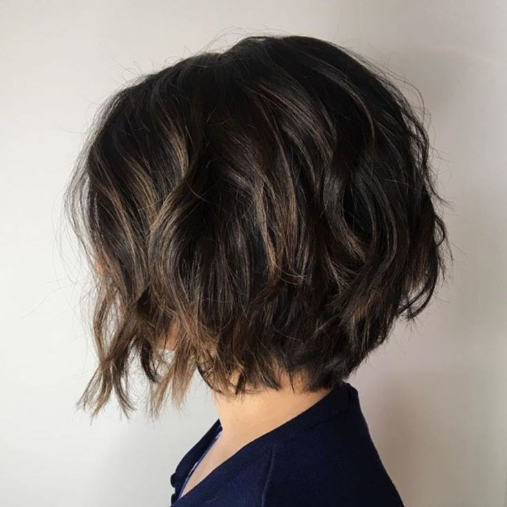 (+135 photos) Bob Kare sur cheveux bouclés