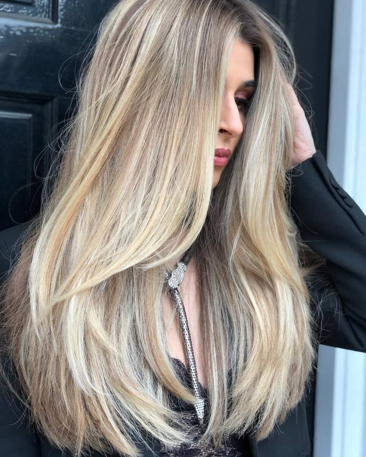 Balayage sur cheveux longs blonds
