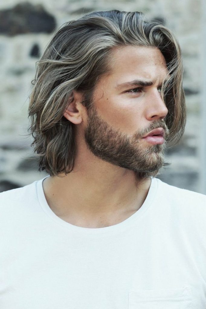Coupe de cheveux homme en cascade