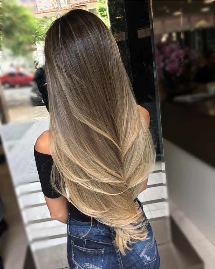 Balayage sur cheveux longs blonds