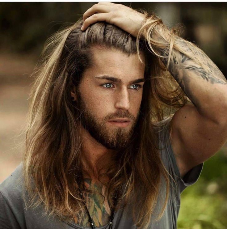 Coupe de cheveux homme en cascade