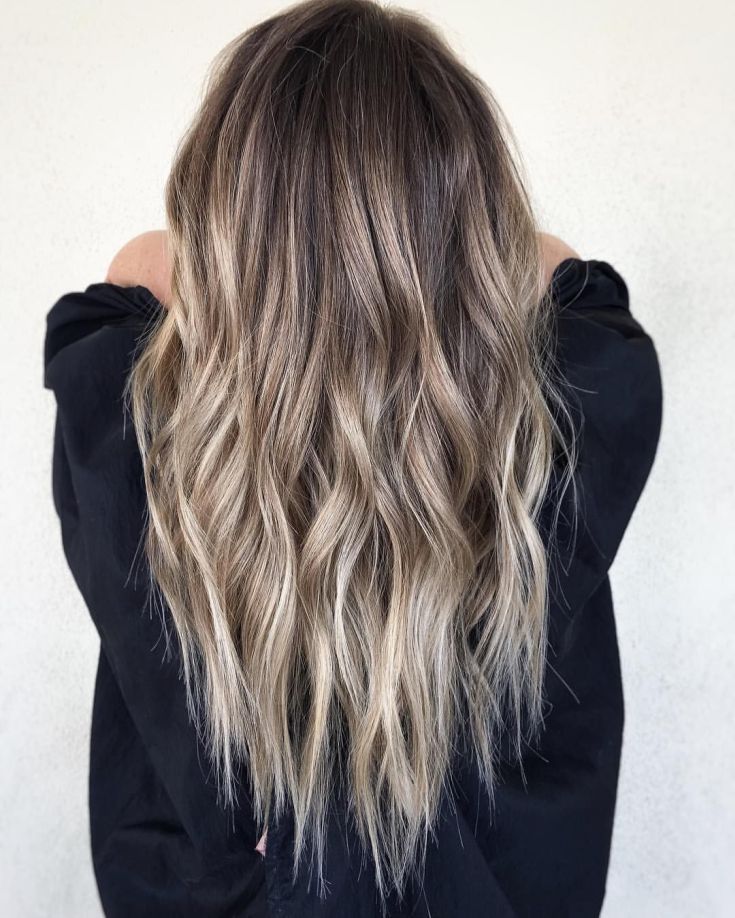 Balayage sur cheveux longs blonds