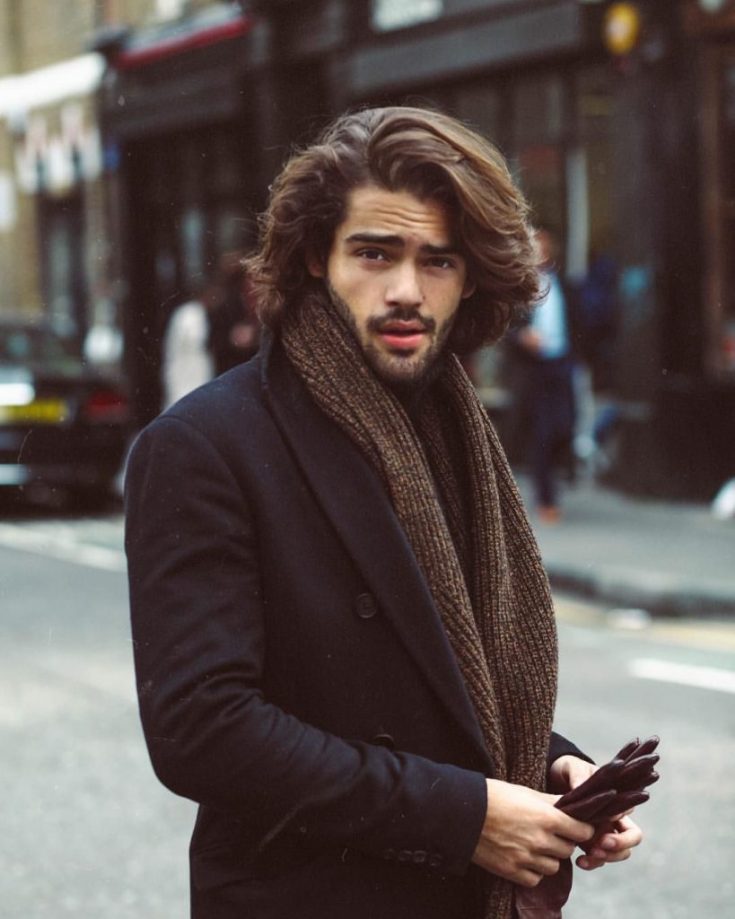 Coupe de cheveux homme en cascade