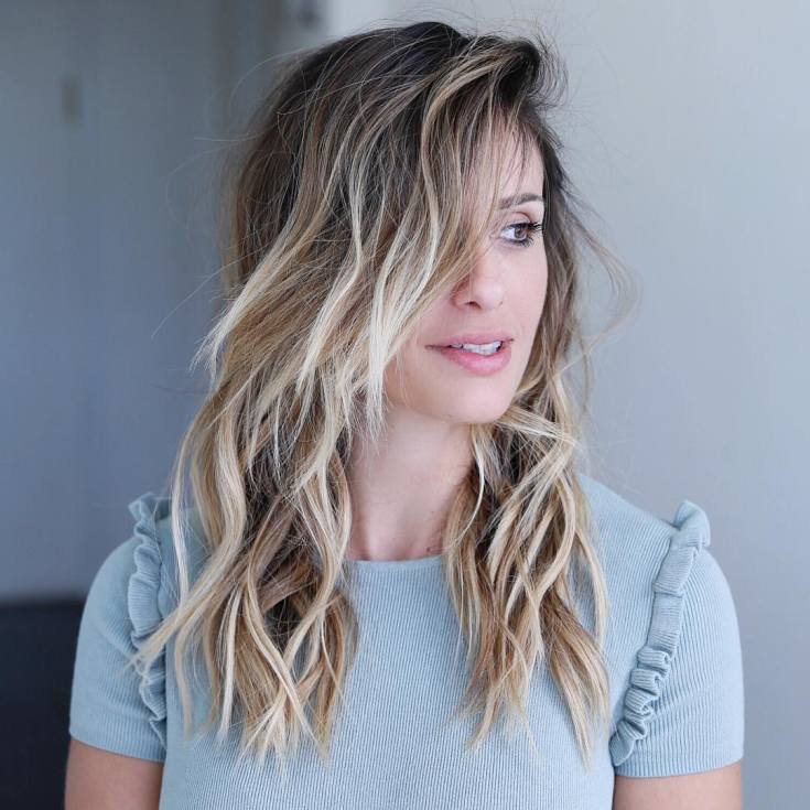 Shatush pour cheveux châtain clair de longueur moyenne