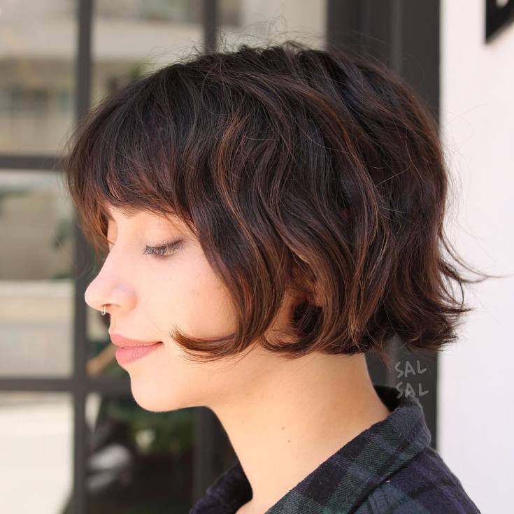 (+135 photos) Bob Kare sur cheveux bouclés