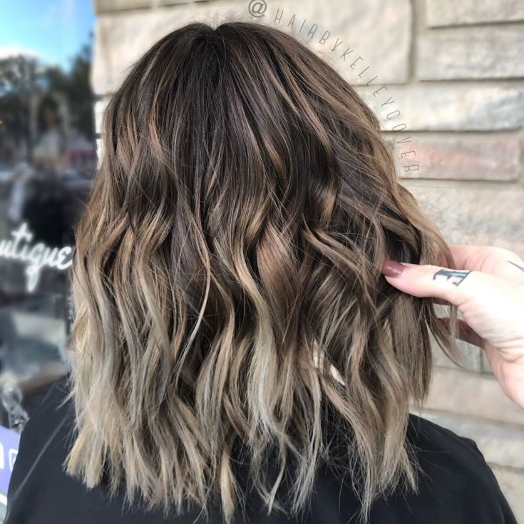Balayage pour cheveux mi-noirs