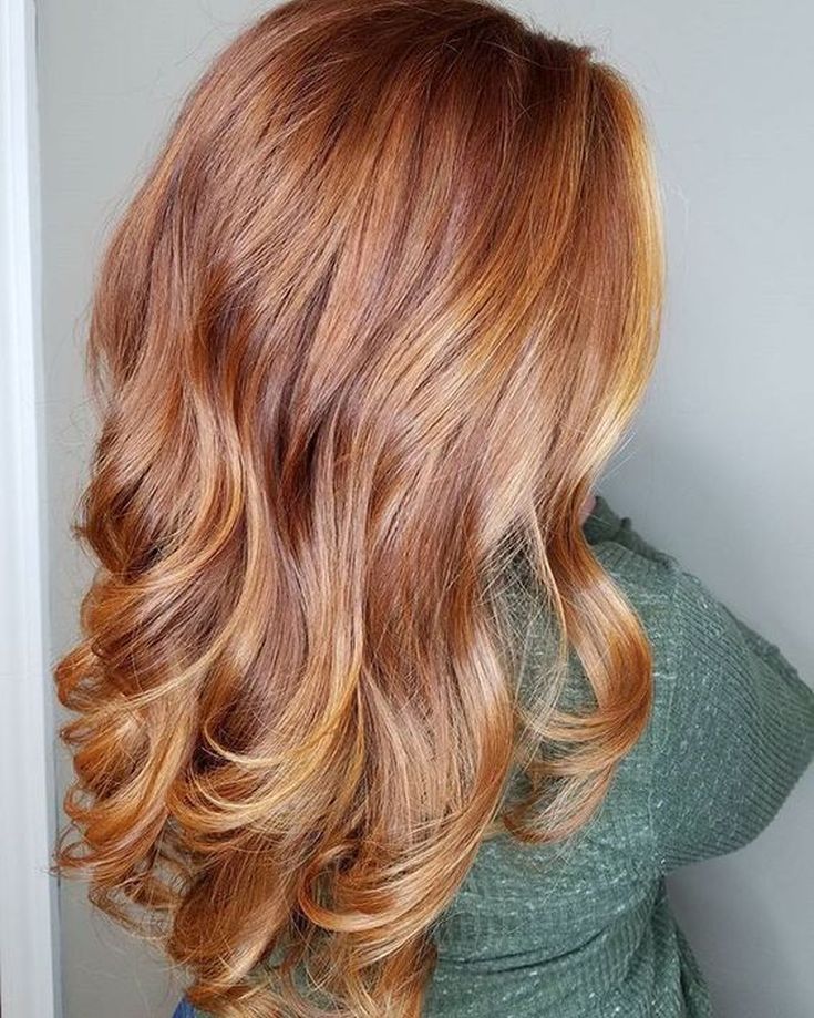 (+201 photos) Balayage sur cheveux châtain clair de longueur moyenne
