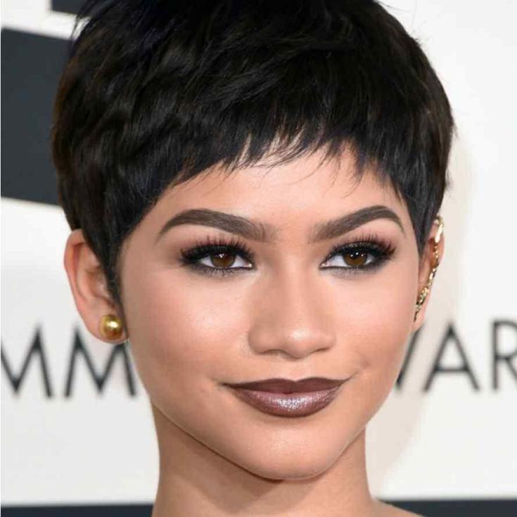 (+210 photos) Coupe de cheveux Pixie pour visage rond