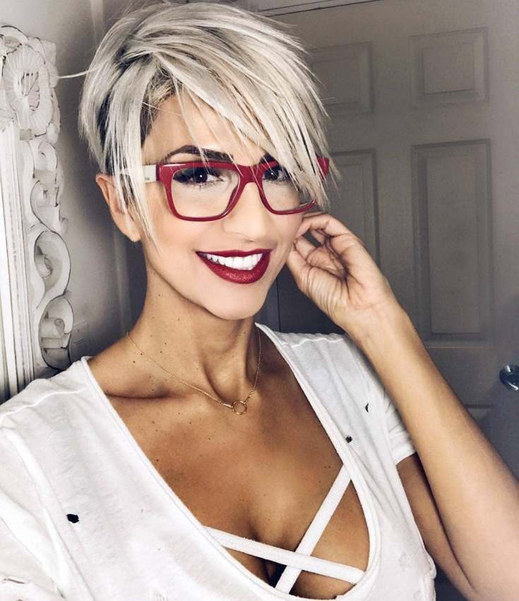 Coupe de cheveux Pixie pour les blondes