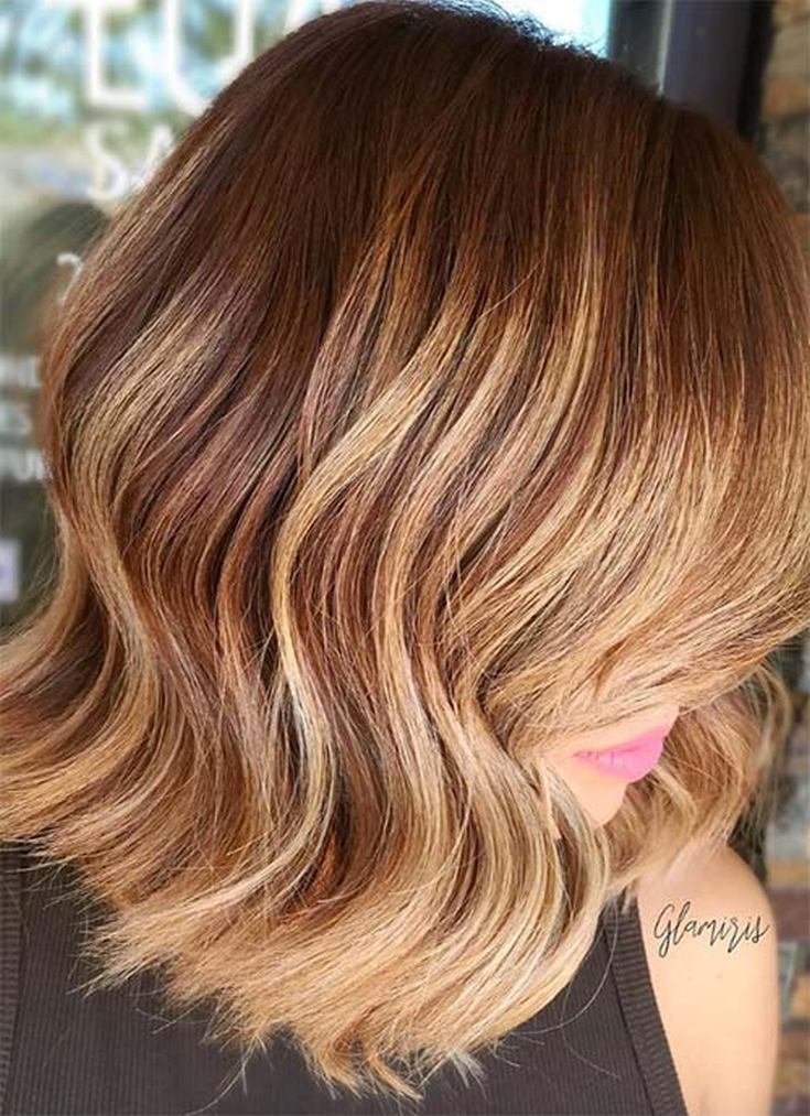 (+201 photos) Balayage sur cheveux châtain clair de longueur moyenne