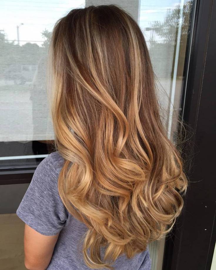 (+201 photos) Balayage sur cheveux châtain clair de longueur moyenne