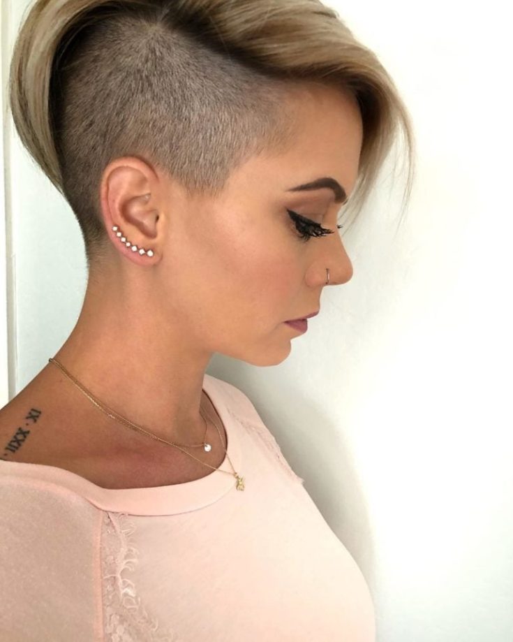 (+210 photos) Coupe de cheveux Pixie pour visage rond