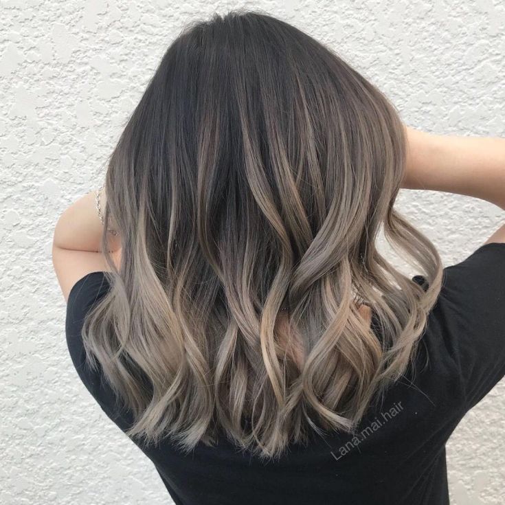 Balayage pour cheveux mi-noirs