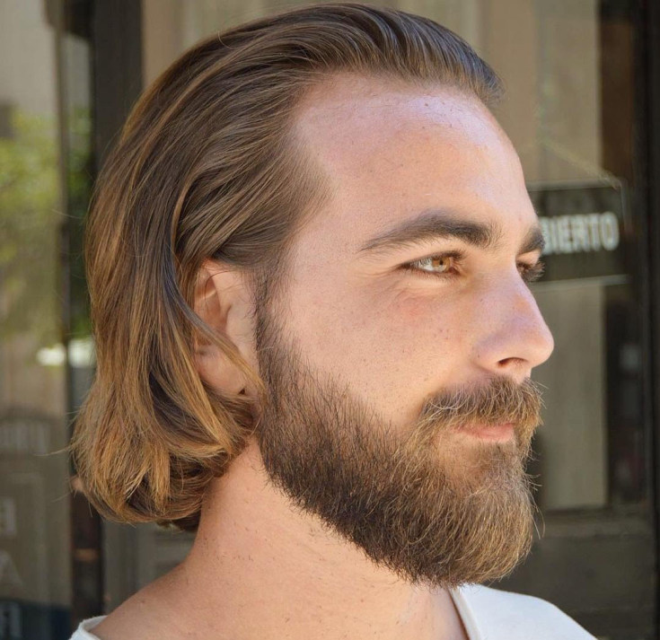Coupe de cheveux homme en cascade