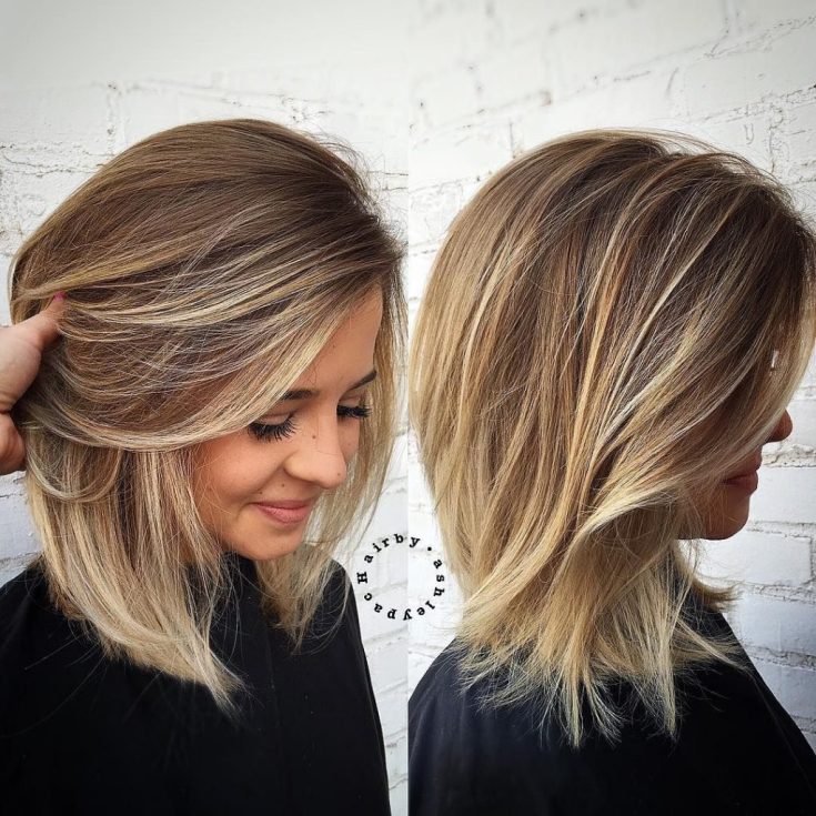 Shatush pour cheveux châtain clair de longueur moyenne
