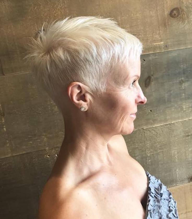 (+210 photos) Coupe de cheveux Pixie pour visage rond