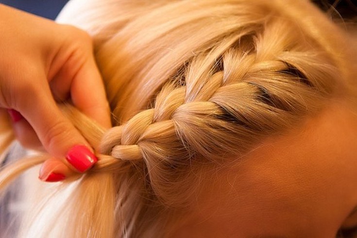(+210 photos) Coupe de cheveux Pixie pour visage rond