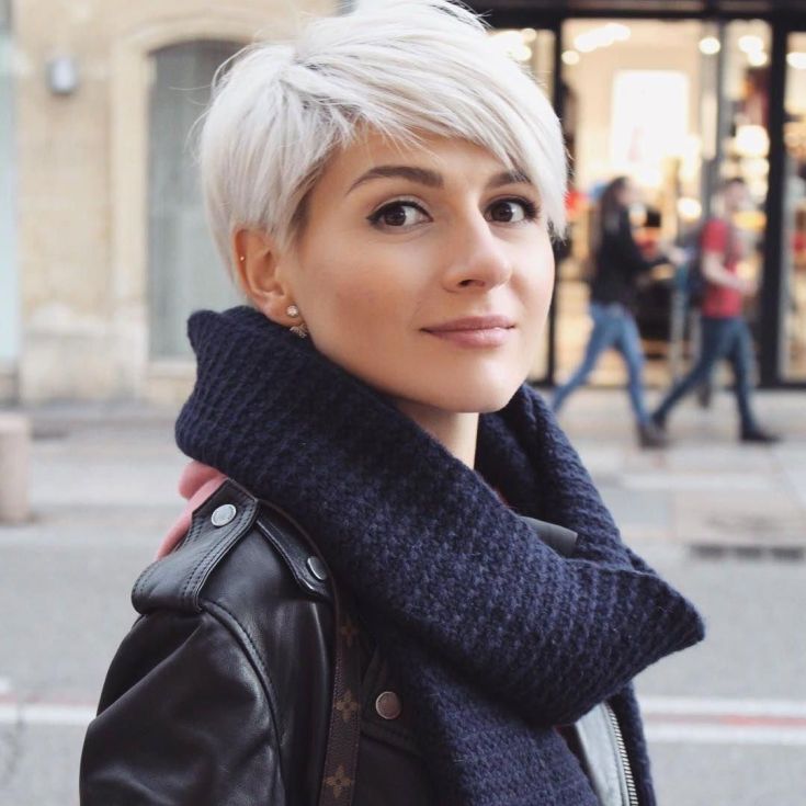 Coupe de cheveux Pixie pour les blondes
