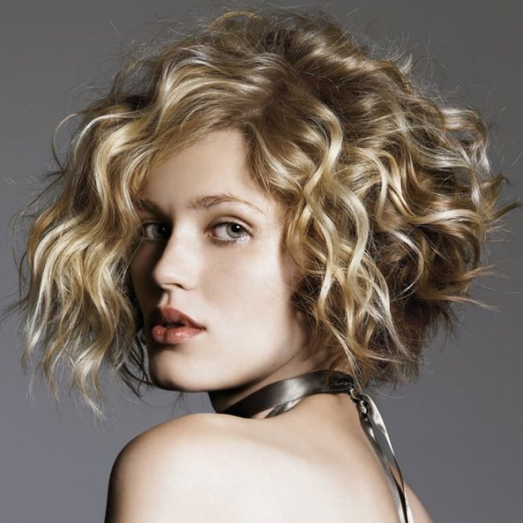 (+210 photos) Bob Kare pour un visage rond
