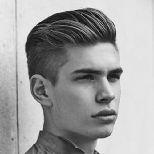 Coupe de cheveux de jeunesse hitlérienne pour les adolescents