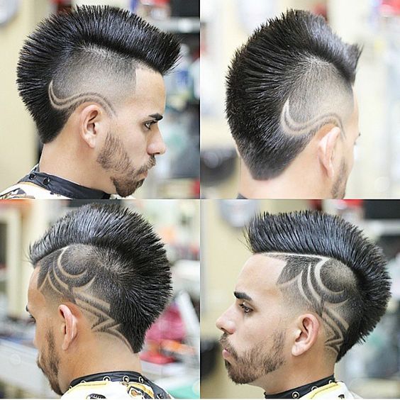 Ajout créatif à la coupe de cheveux mohawk