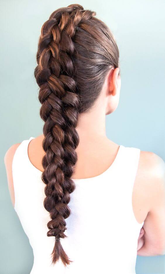 Tresse luxuriante à quatre brins pour cheveux longs