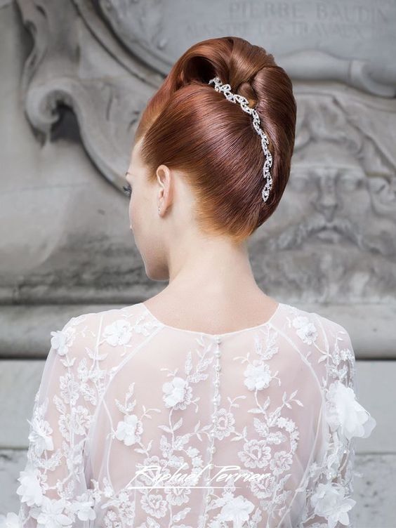 Coiffure coquillage sur cheveux mi-longs