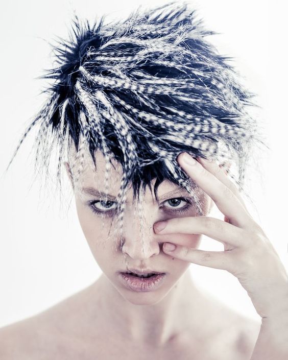 Coiffures ondulées pour cheveux courts