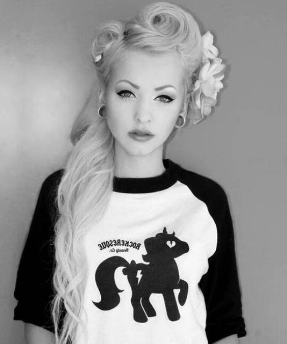 Coiffures pin up
