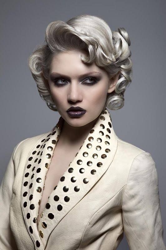 Coiffures pin-up pour cheveux courts