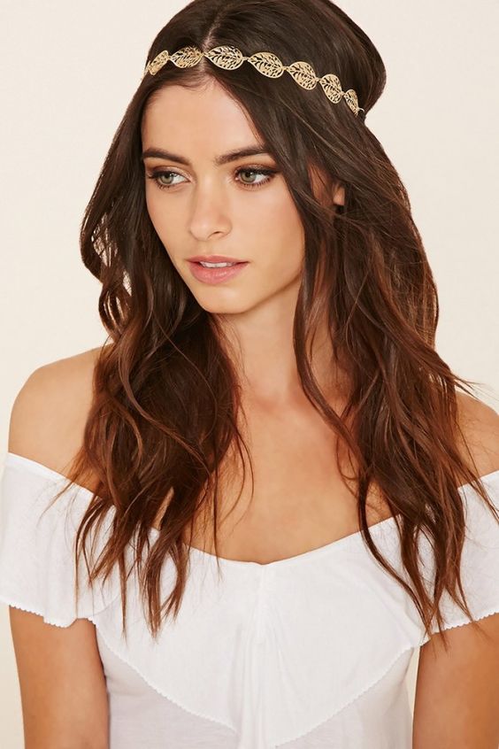 Coiffures avec serre-tête pour cheveux longs et mi-longs