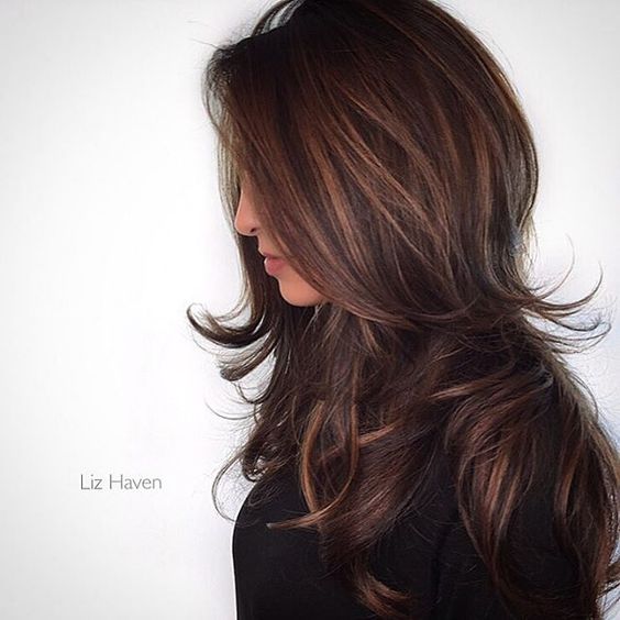 Rhapsodie de coupe de cheveux pour cheveux longs