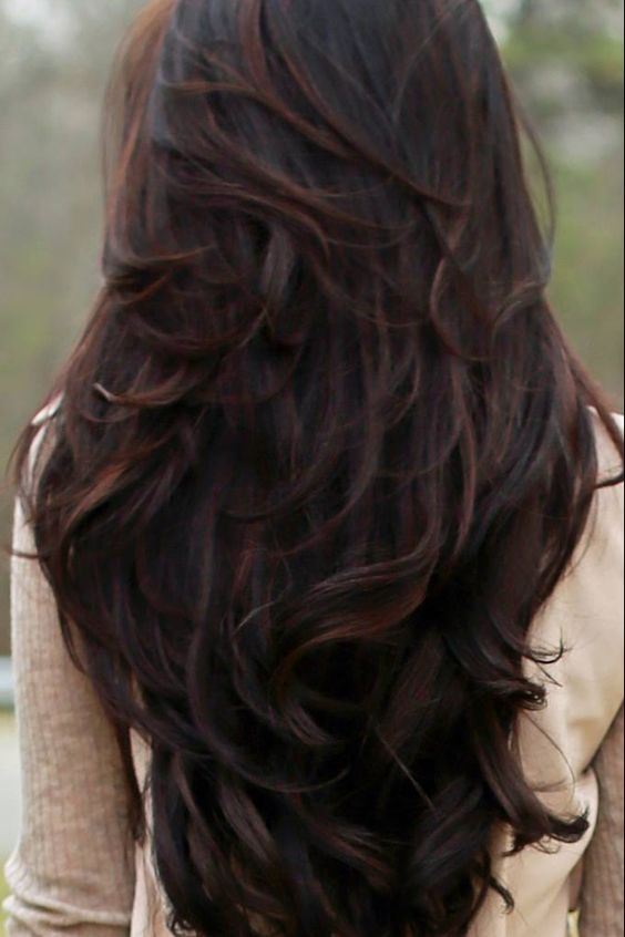 Rhapsodie de coupe de cheveux pour cheveux longs
