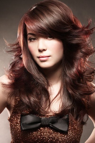 Coupe de cheveux et frange Rhapsody