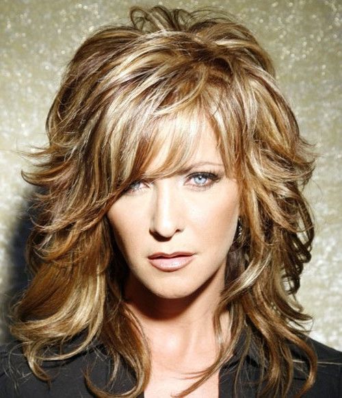 Coupe de cheveux et frange Rhapsody