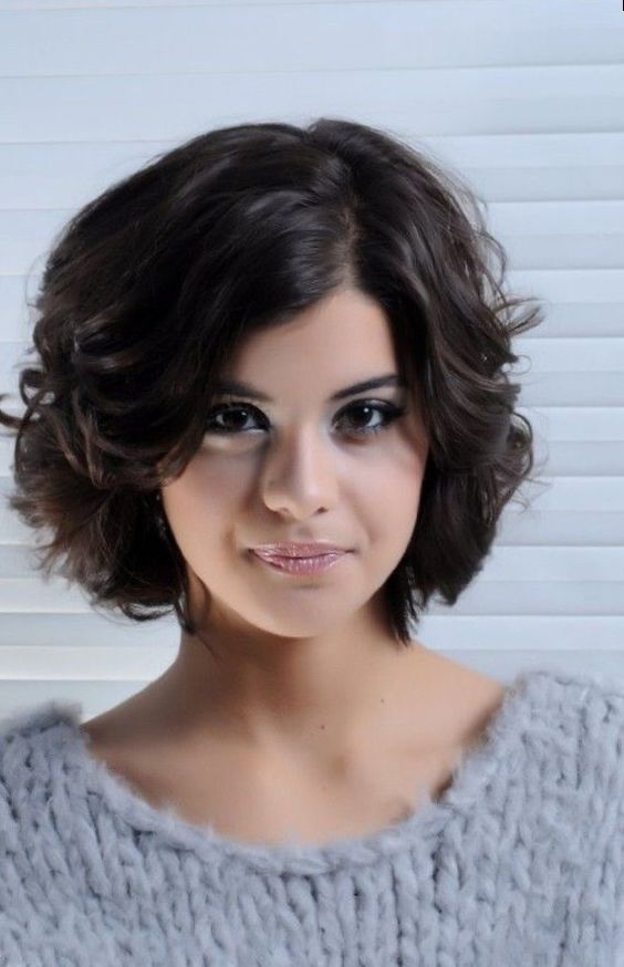 Coupe de cheveux Rhapsody pour cheveux courts