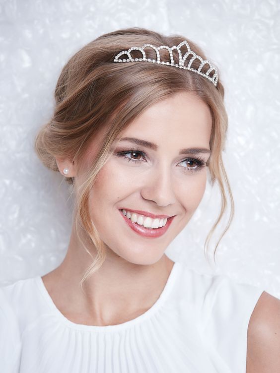Coiffures de mariage avec diadème