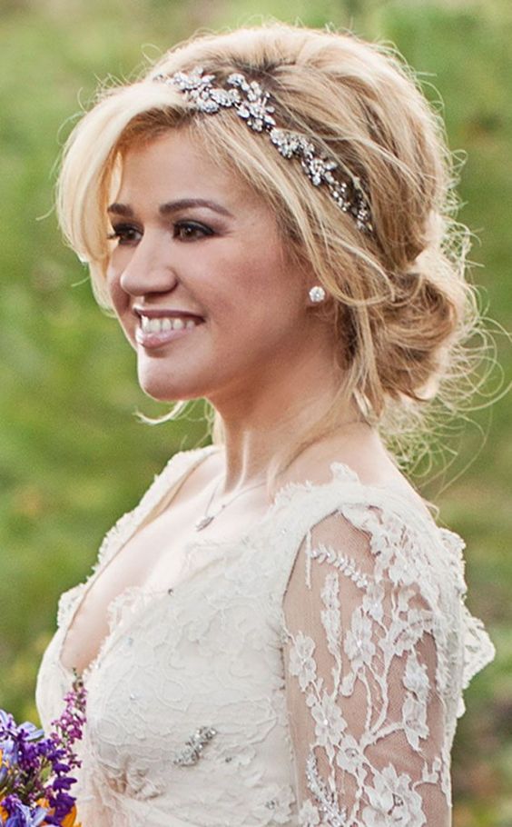 Coiffures de mariage avec frange et diadème