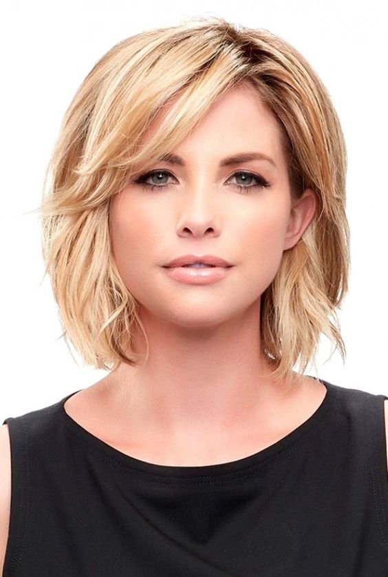 Coupes de cheveux pour femmes pour un type de visage carré
