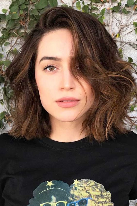 Coupes de cheveux pour femmes pour un type de visage carré