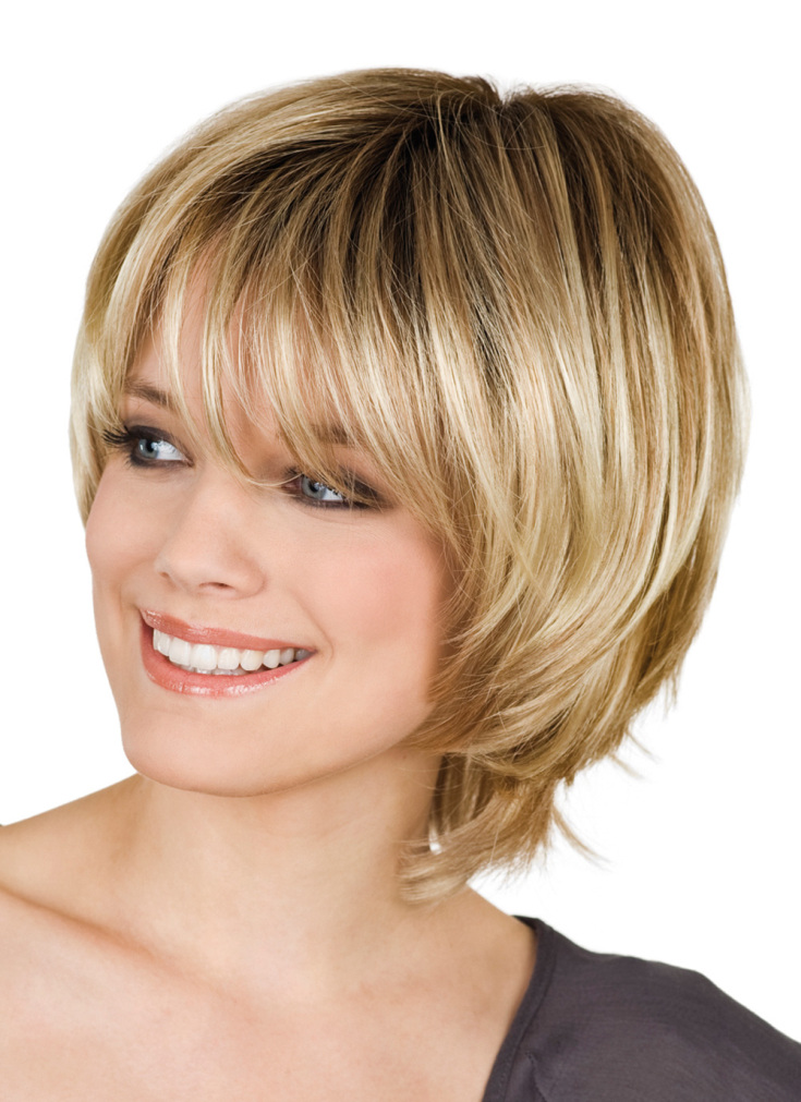 (+180 photo) Coupe de cheveux en cascade pour un visage rond