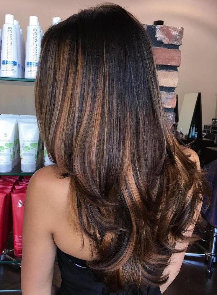 Mèches californiennes sur cheveux foncés