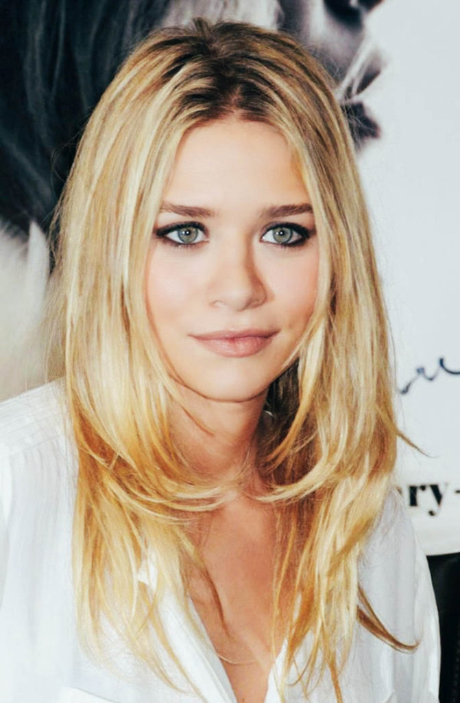 (+180 photo) Coupe de cheveux en cascade pour un visage rond