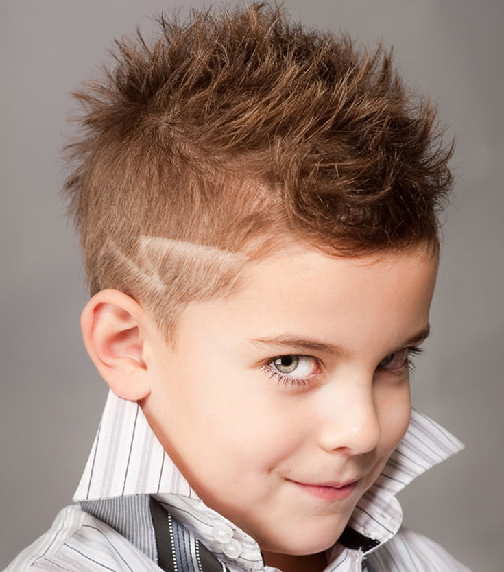 (+183 photos) Hérisson de coupe de cheveux pour hommes