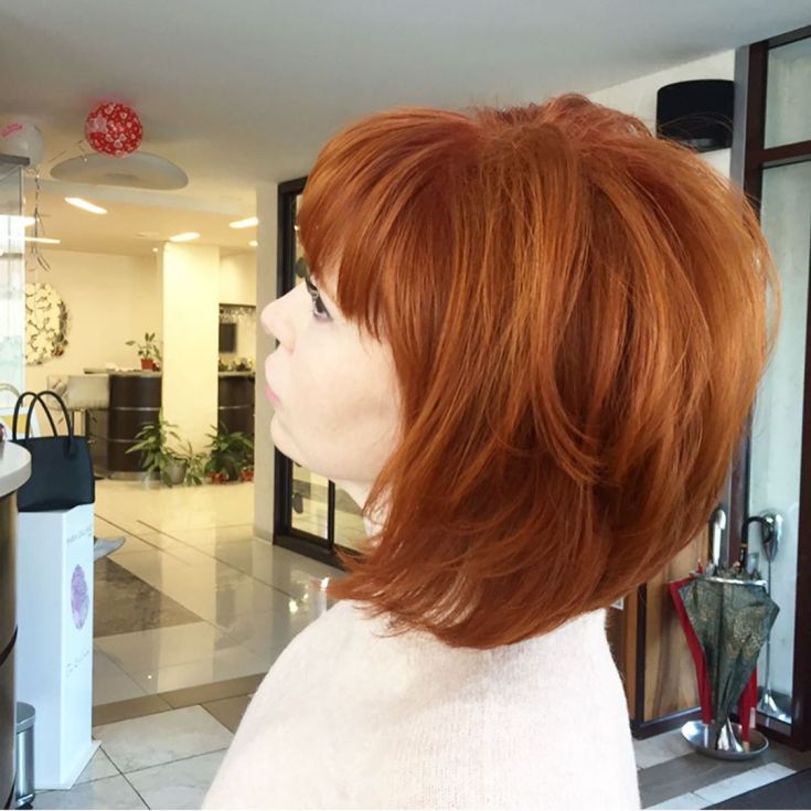 (+135 photos) Cascade graduée pour cheveux mi-longs