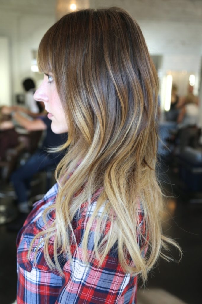 Mèches californiennes sur cheveux foncés